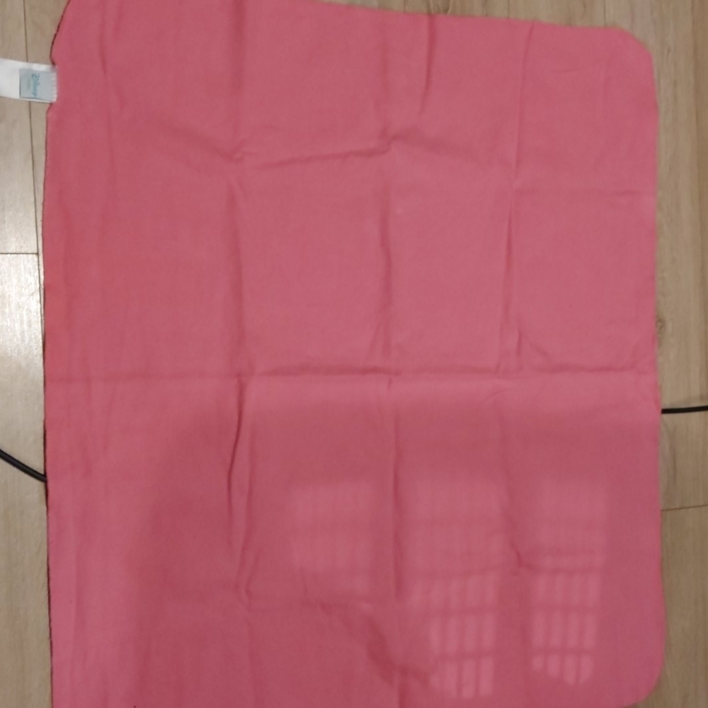 Lot of 4 receiving blankets